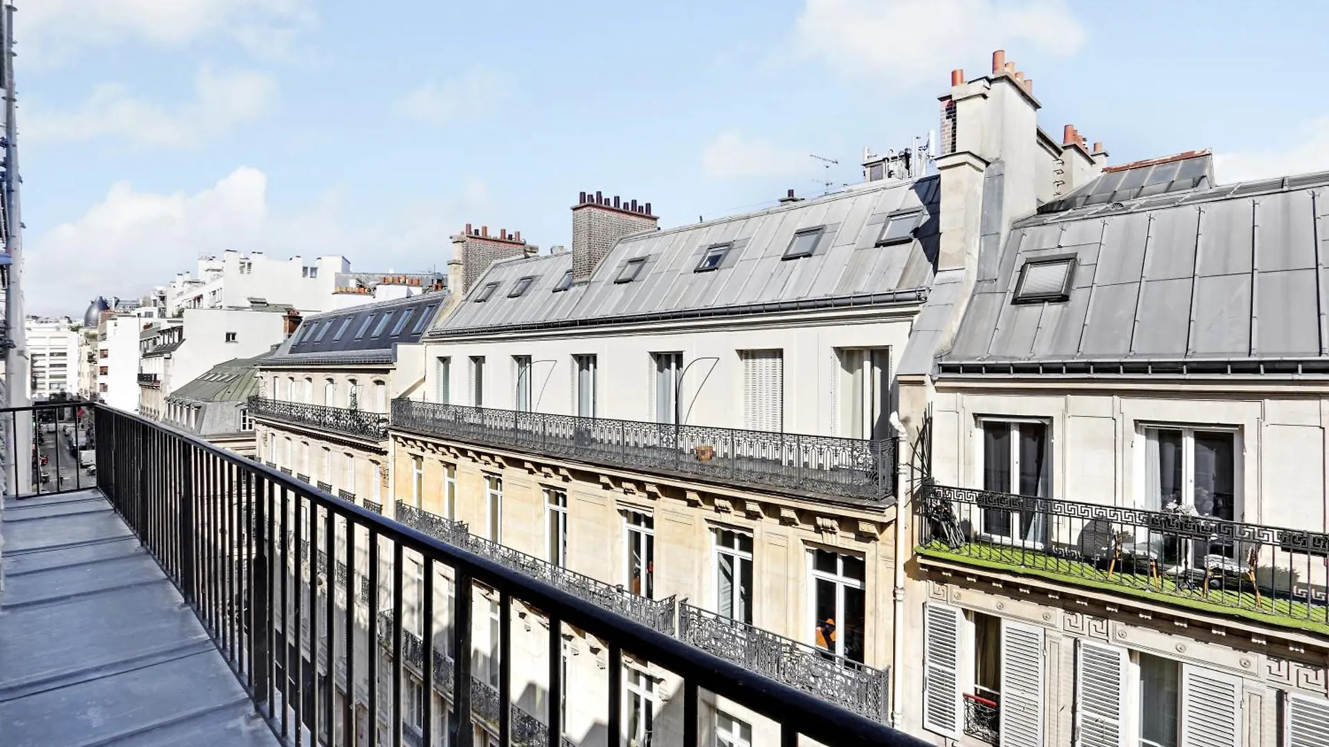 Pick A Flat's In Champs-elysees - Rue Ponthieu *
