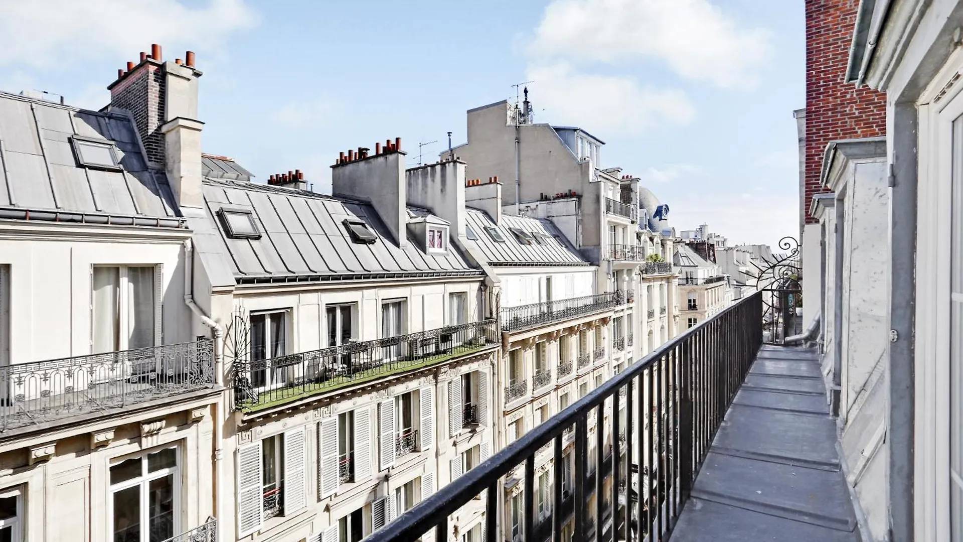 Pick A Flat's In Champs-elysees - Rue Ponthieu